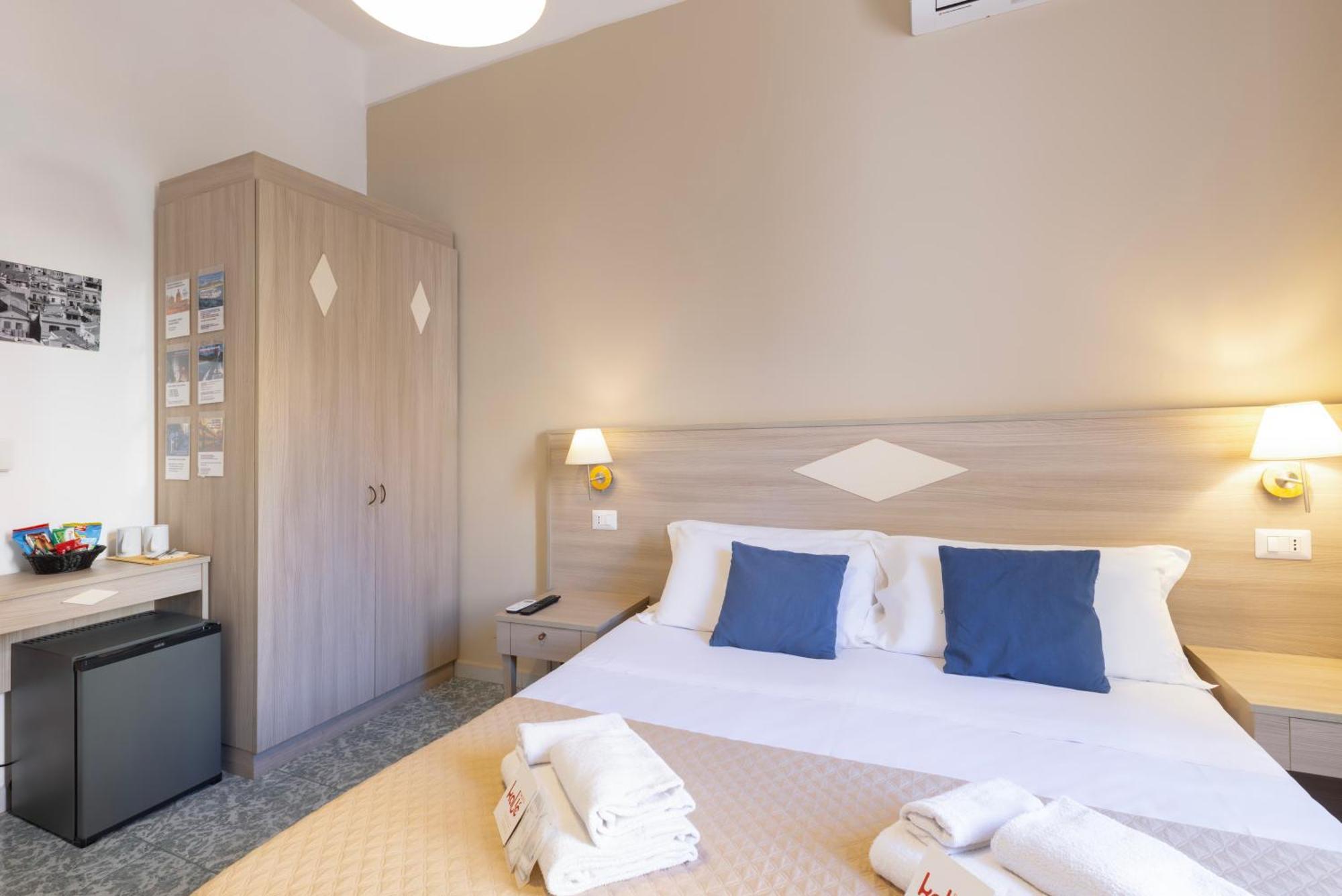 Kalie Rooms Guest House Cagliari Exteriör bild